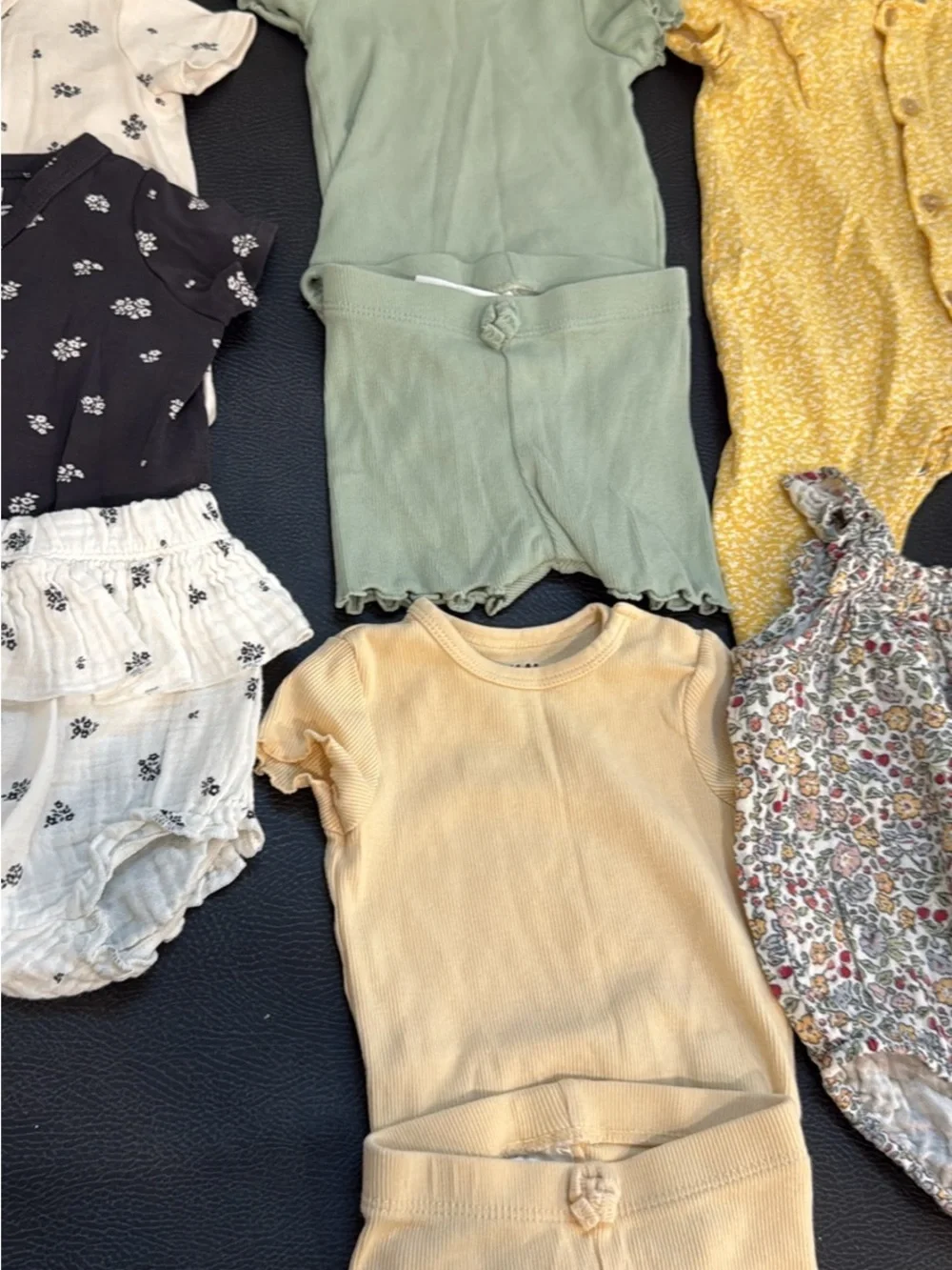 organic cotton baby girl 0-3mo bundle H&M